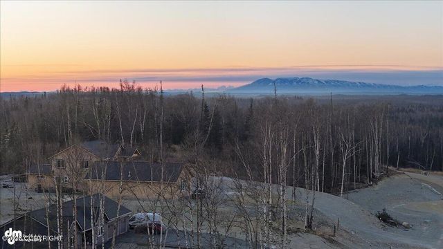 1143 N Leseman Way, Wasilla, AK 99623