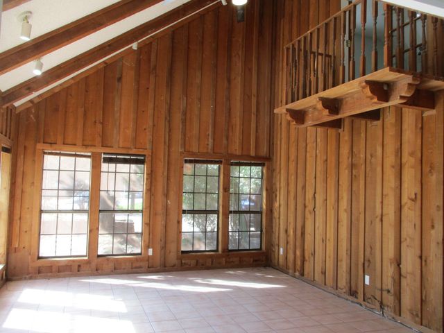 1215 SPRING LAKE Drive, Duncanville, TX 75137