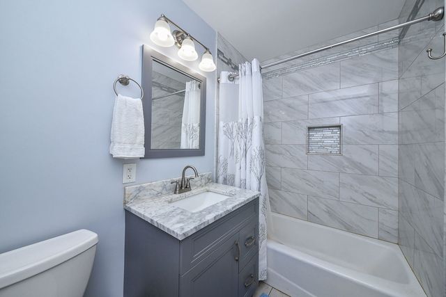337 W Edson Place, Lombard, IL 60148