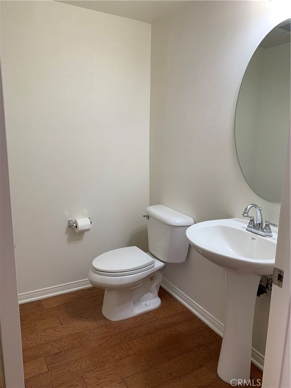 Image 9 of property listing at 9301 Shirley Avenue #13, Northridge, CA 91324