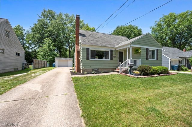 3756 Walter Road, North Olmsted, OH 44070