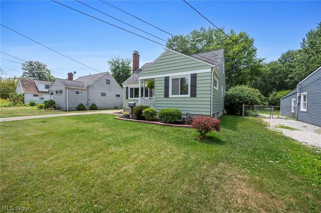 3756 Walter Road, North Olmsted, OH 44070