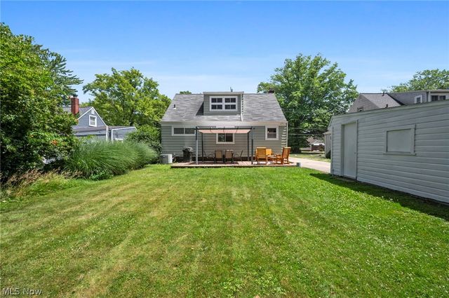 3756 Walter Road, North Olmsted, OH 44070
