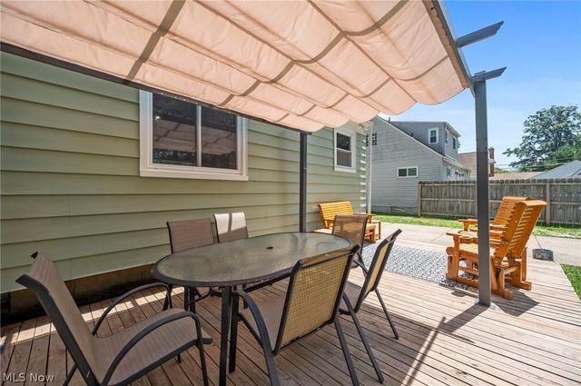 3756 Walter Road, North Olmsted, OH 44070