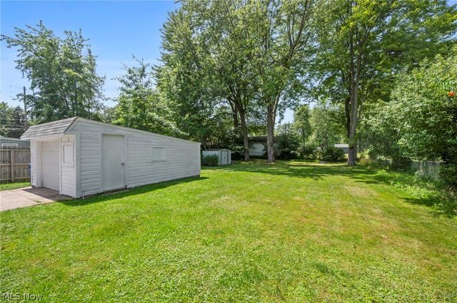3756 Walter Road, North Olmsted, OH 44070