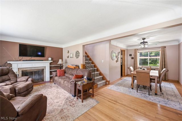 3756 Walter Road, North Olmsted, OH 44070