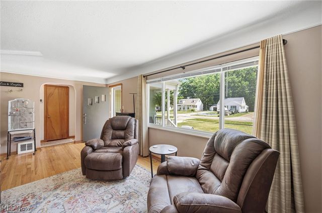 3756 Walter Road, North Olmsted, OH 44070