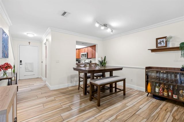 2522 W KANSAS AVENUE B, Tampa, FL 33629