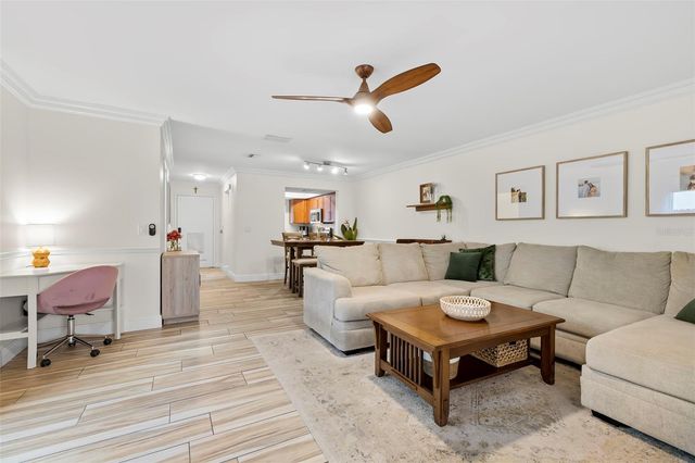 2522 W KANSAS AVENUE B, Tampa, FL 33629