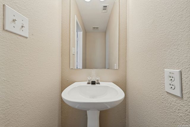 1730 TWILIGHT BLF, San Antonio, TX 78260
