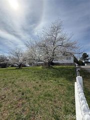 5141 Gold Finch Court, Granite Falls, NC 28630