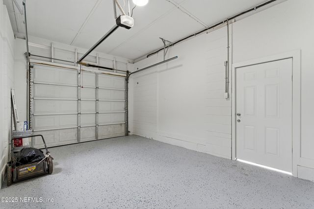 7060 PERKE Drive, Jacksonville, FL 32210