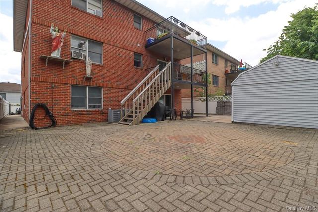 1078 Midland Avenue, Bronxville, NY 10708