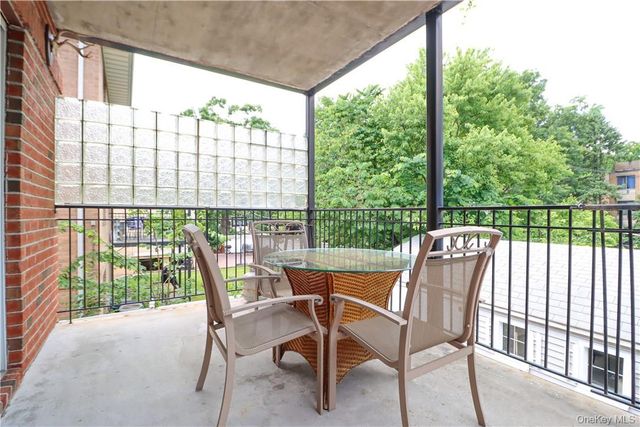 1078 Midland Avenue, Bronxville, NY 10708