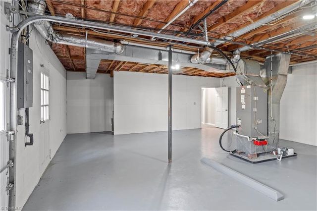 5309 Moss Creek Lane, Clemmons, NC 27012