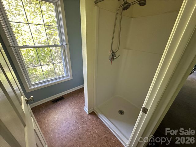 126 Ridgeline Road, Clyde, NC 28721
