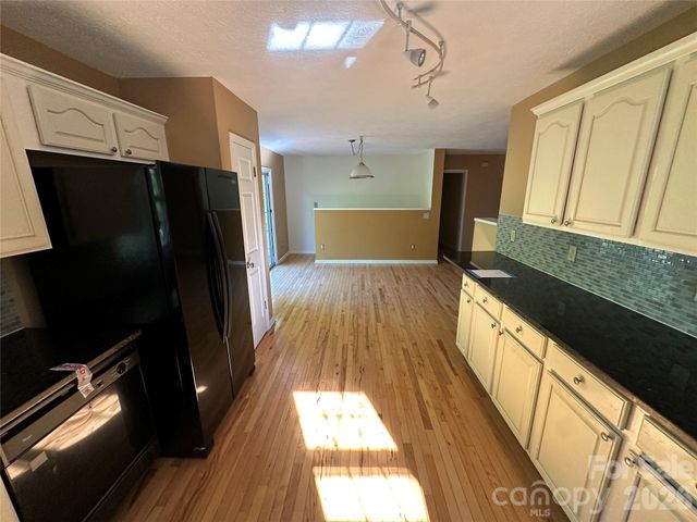 126 Ridgeline Road, Clyde, NC 28721