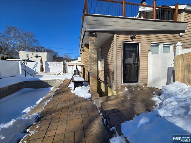 282 Harding Avenue 1st Fl, Teaneck, NJ 07666