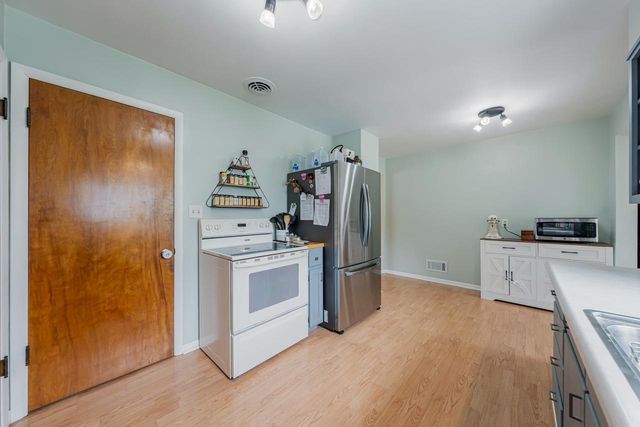 278 E 9TH STREET, Fond Du Lac, WI 54935