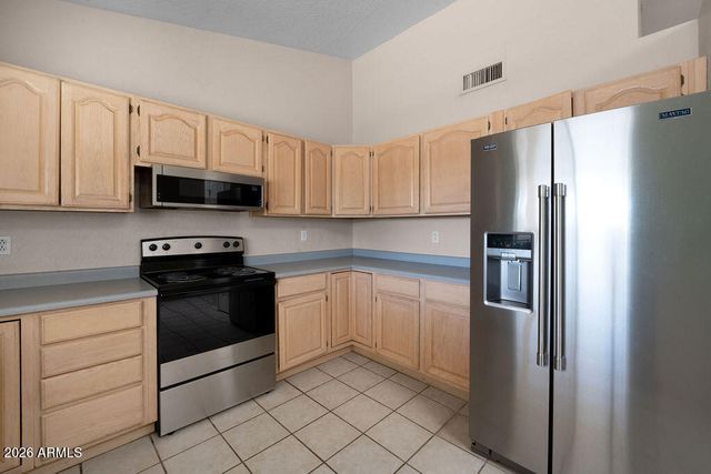 8837 E SUNLAND Avenue, Mesa, AZ 85208