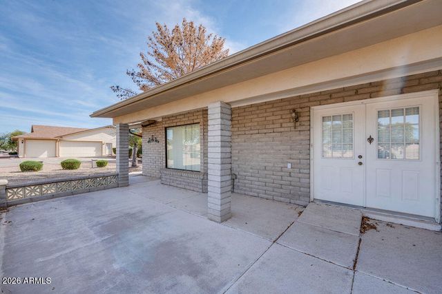 8837 E SUNLAND Avenue, Mesa, AZ 85208