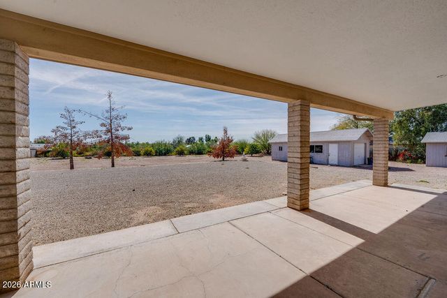 8837 E SUNLAND Avenue, Mesa, AZ 85208