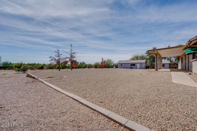 8837 E SUNLAND Avenue, Mesa, AZ 85208