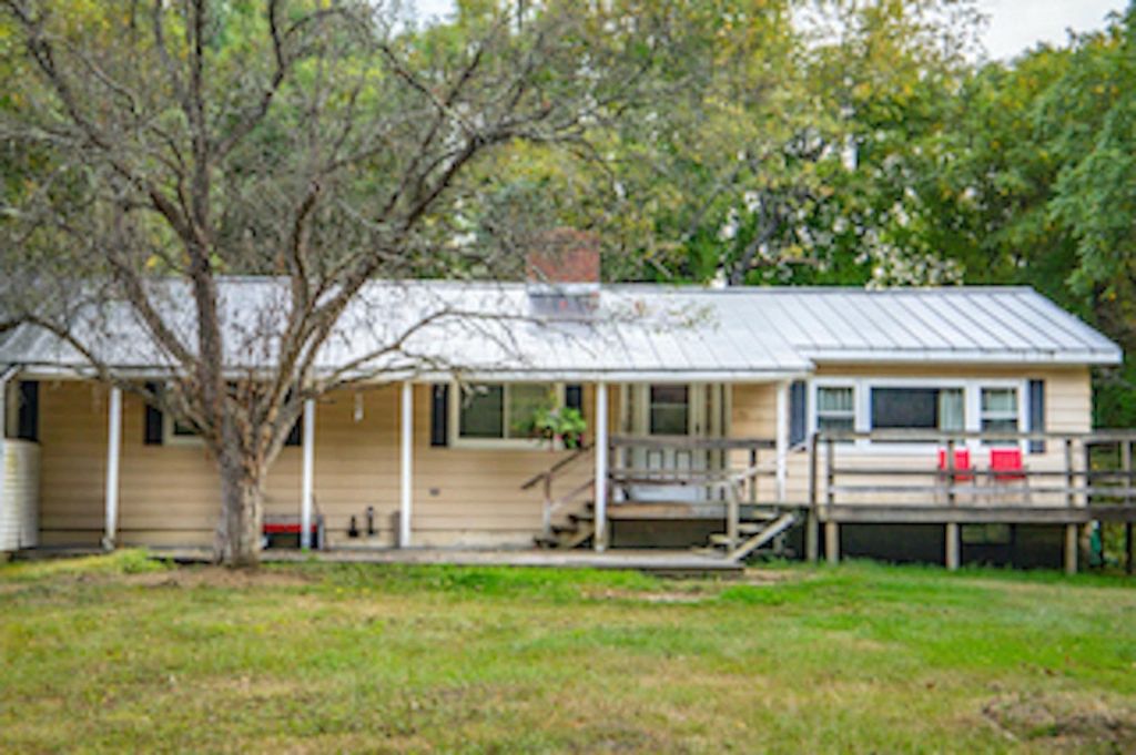 76 Old Church Road, Claremont, NH 03743