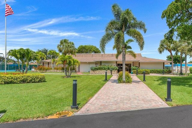 15640 Bottlebrush Circle, Delray Beach, FL 33484