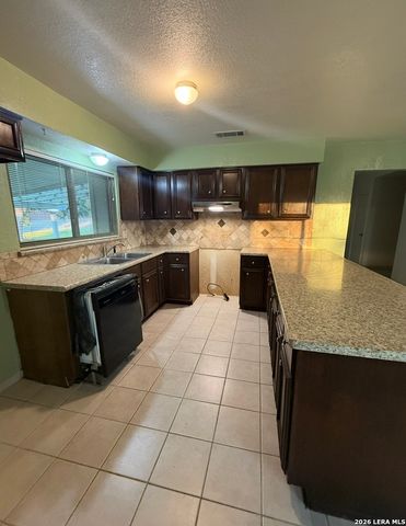6327 W Green Circle, San Antonio, TX 78233