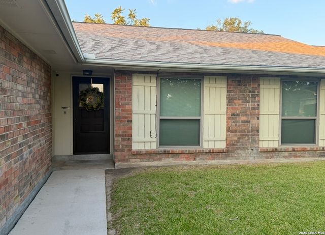 6327 W Green Circle, San Antonio, TX 78233