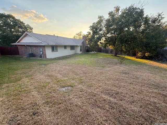 6327 W Green Circle, San Antonio, TX 78233