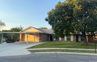 6327 W Green Circle, San Antonio, TX 78233
