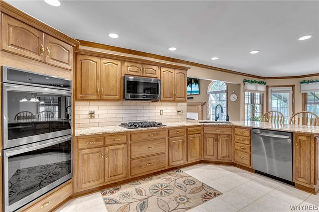 1230 Bowen Drive West, North Tonawanda, NY 14120