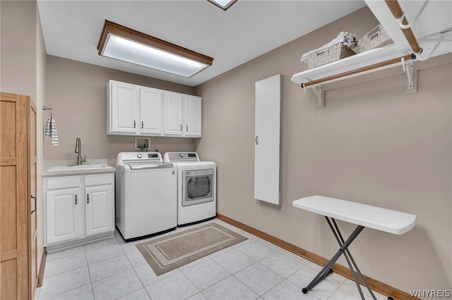 1230 Bowen Drive West, North Tonawanda, NY 14120