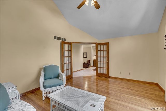 1230 Bowen Drive West, North Tonawanda, NY 14120