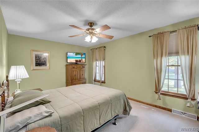 1230 Bowen Drive West, North Tonawanda, NY 14120