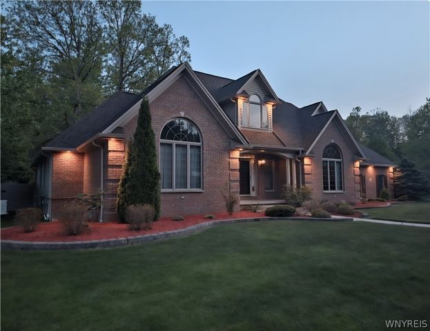 1230 Bowen Drive West, North Tonawanda, NY 14120