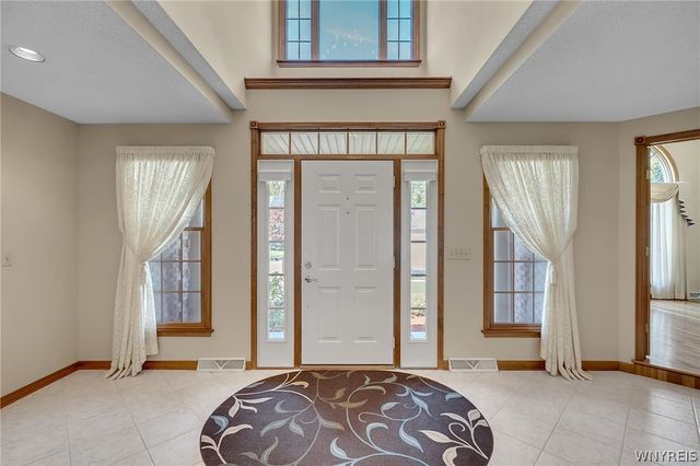 1230 Bowen Drive West, North Tonawanda, NY 14120