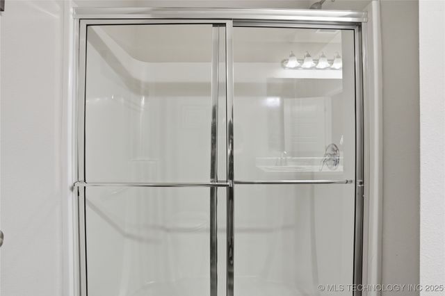 8407 E 161st Place S, Bixby, OK 74008