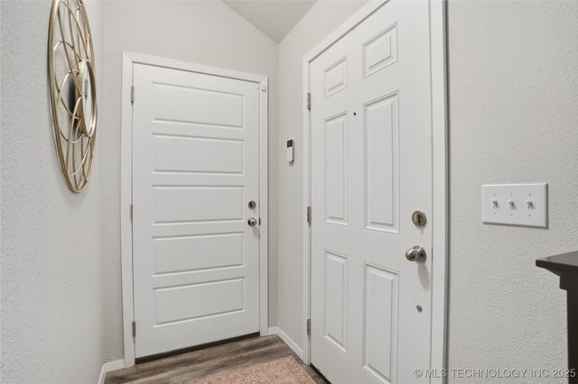 8407 E 161st Place S, Bixby, OK 74008