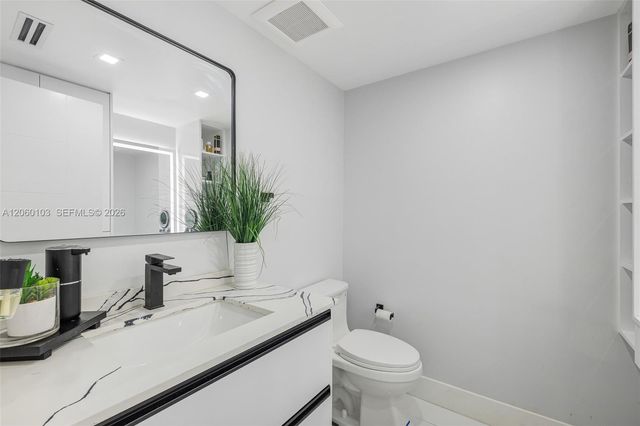 13953 Kendale Lakes Circle B205, Miami, FL 33183