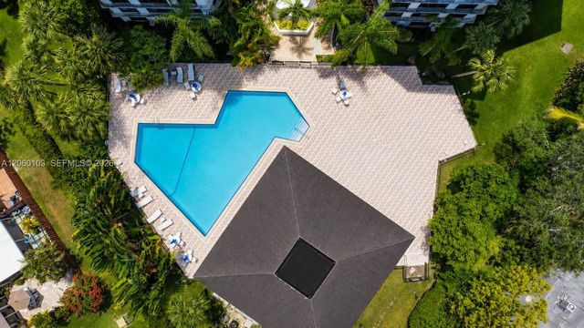 13953 Kendale Lakes Circle B205, Miami, FL 33183