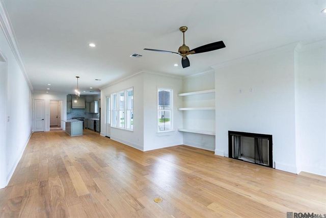 7644 Jeter Dr, Baton Rouge, LA 70817