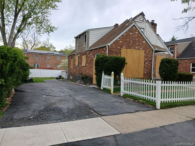 1500 Nepperhan Avenue, Yonkers, NY 10703