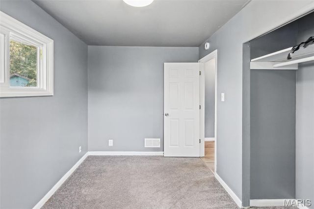 7301 Church Lane, East St Louis, IL 62203