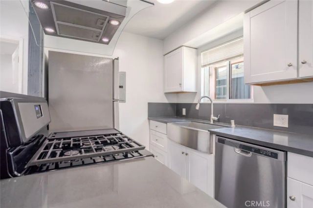 3106 W Victory C, Burbank, CA 91505