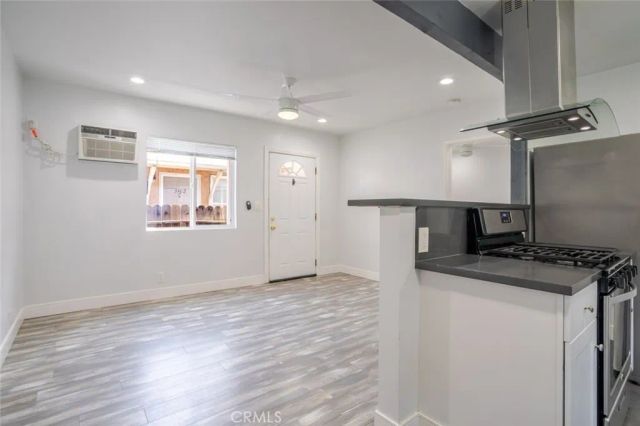 3106 W Victory C, Burbank, CA 91505