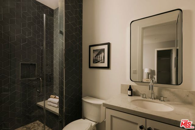 371 20th Street, Santa Monica, CA 90402