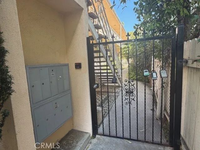 1129 Lincoln Boulevard, Santa Monica, CA 90403